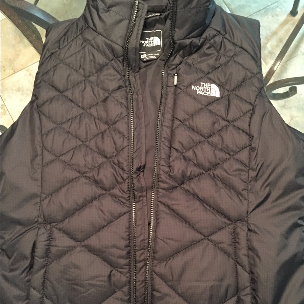 Woman's North Face Vest (NWOT)